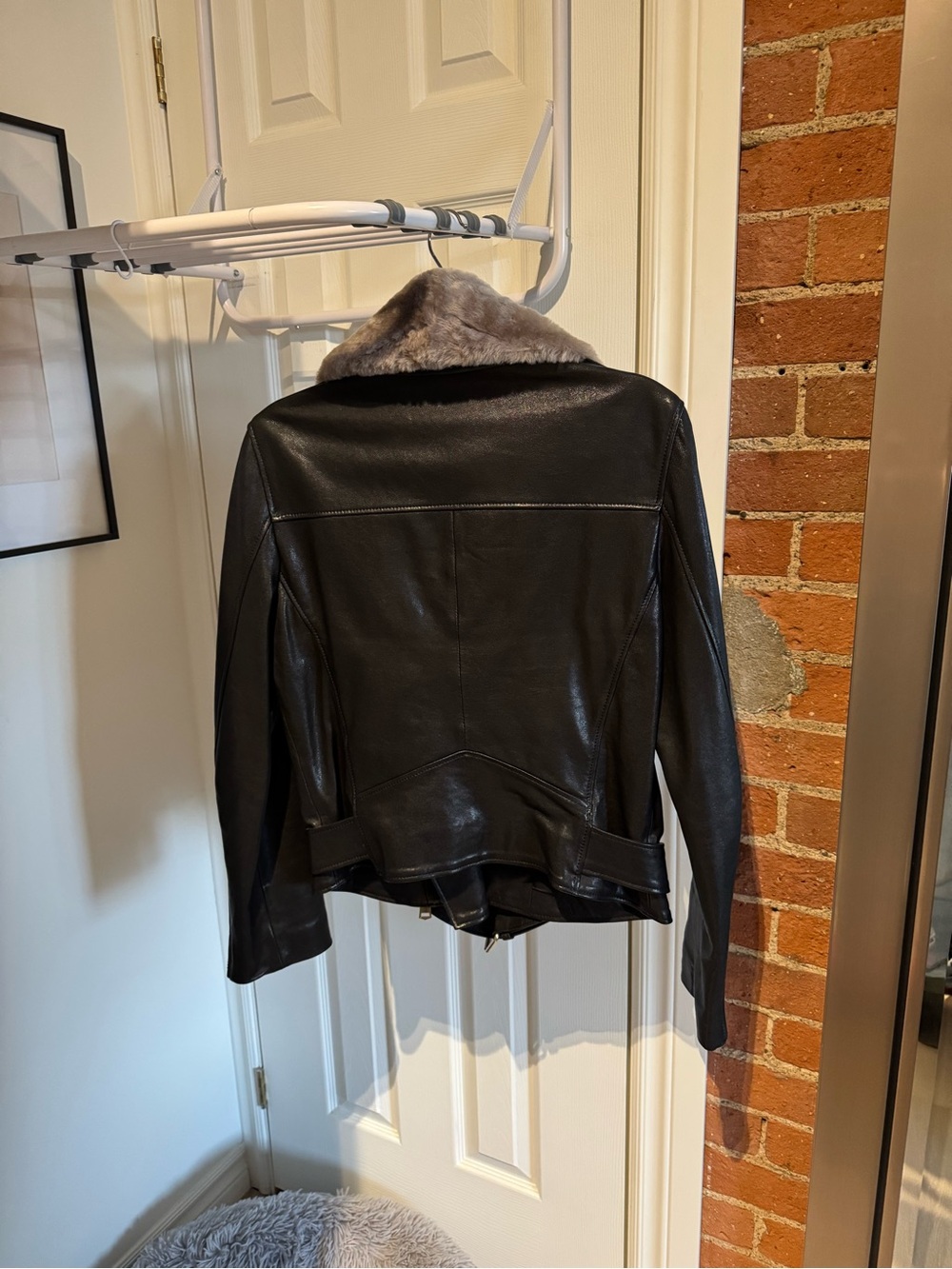Reiss Black Leather Biker Jacket with Removable Taupe Faux Fur Collar - Picture 2 of 5